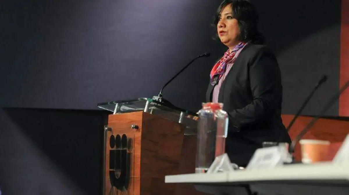 irma erendira sandoval ALEJANDRO AGUILAR